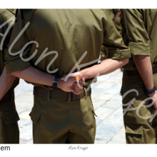 גלויה חייל וסוכריה